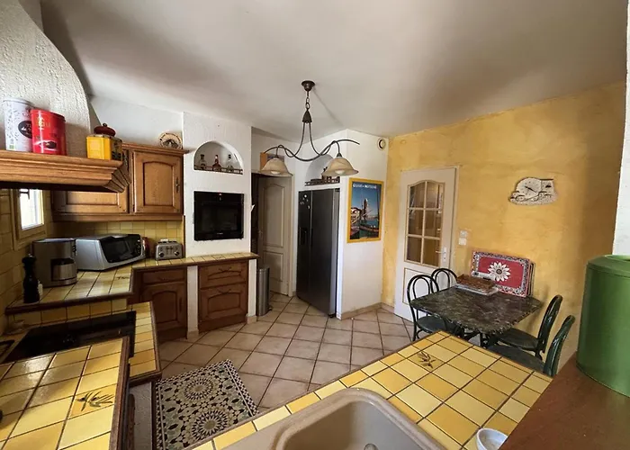 Spacieuse 3 Avec Jardin, Terrasse Et Garage A Village - Fr-1-388-185 빌라